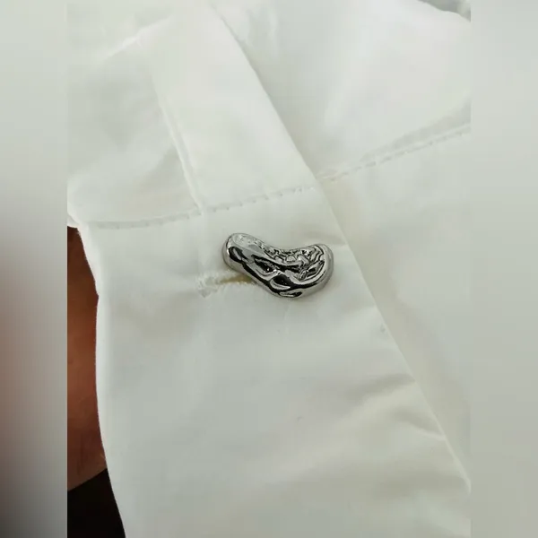 Stylish flattering blouse💖 White Size M - Image 9