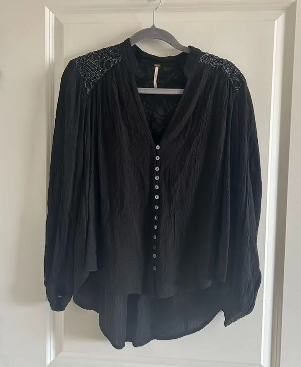 Free People Black Canyon Rose Hi-Lo Button Down Blouse Metallic Lace XS - Image 3