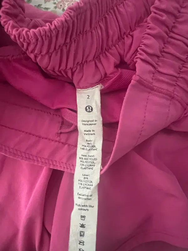 Lululemon Hotty Hot 4" Low-Rise - Image 3