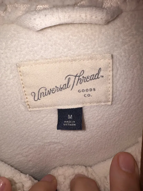 Universal Threads Sherpa jacket with brown accents - Image 6