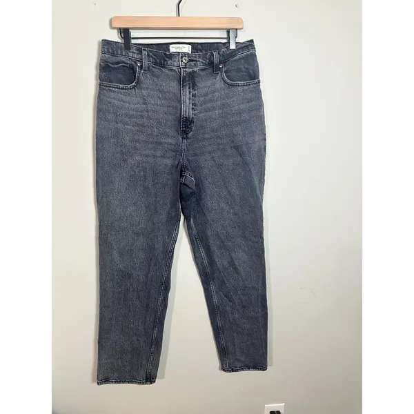 Abercrombie & Fitch The 90s Straight Curve Love Ultra High Rise Jeans 32/14R - Image 2