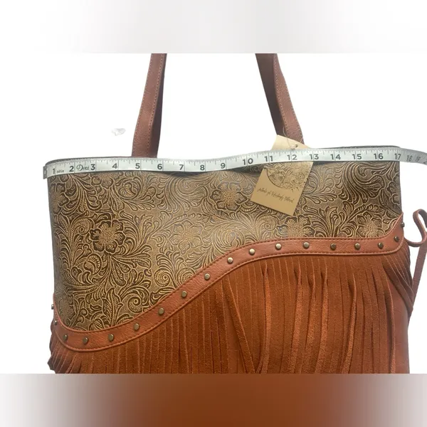 Catchfly Studio Trenditions‎ Western Style Asymmetrical Tooled Yoke Tote Bag - Image 7