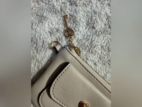 Juicy Couture Dreamy Shoulder Bag - Image 10