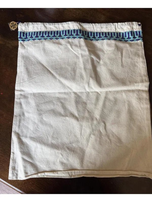 Tory Burch Cream Cotton Drawstring Dust Bag with Logo Trim - Image 2