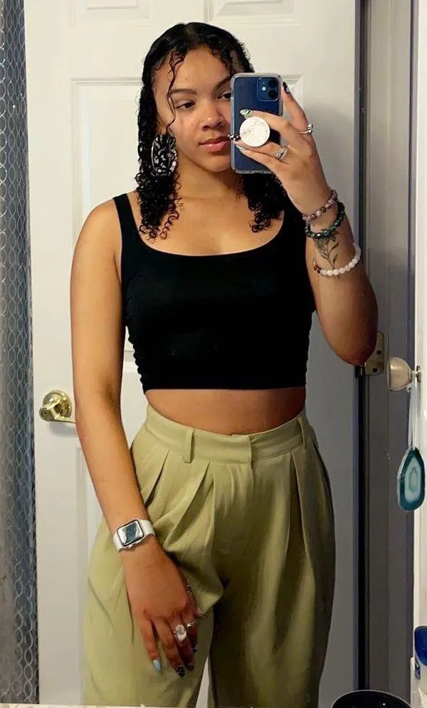 Pretty Little Thing Green Trouser Set - Image 3
