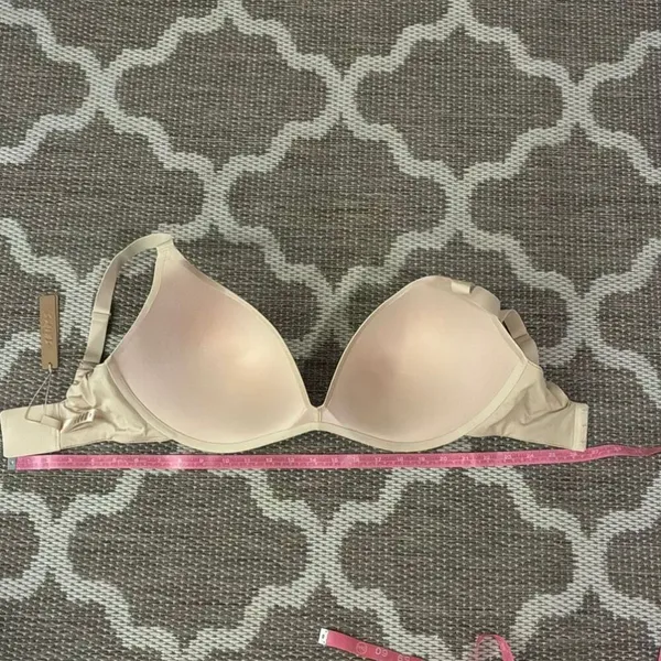 Skims Body wireless super push-up bra size 34H - Image 6