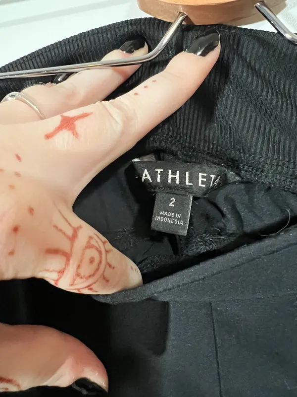 Athleta Brooklyn Ankle Pants in Black Size 2 - Image 2