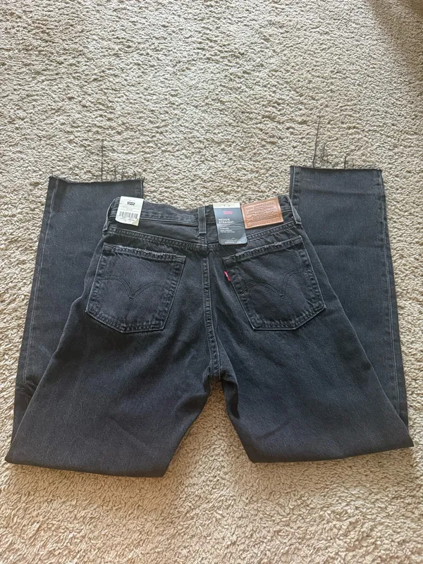 Levi’s Wedgie Straight Jeans Distressed High-Rise Button Fly - Image 4