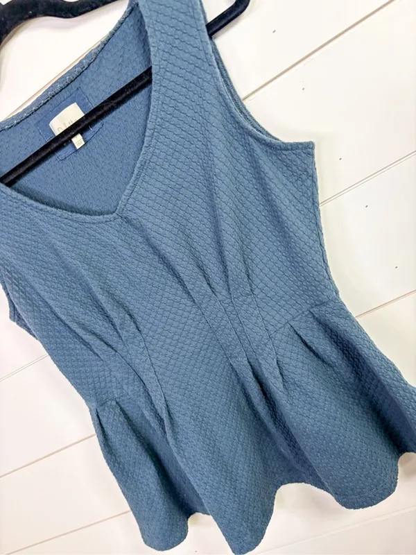 Deletta Women's V-Neck Textured Sleeveless Peplum Top Deep Teal Blue Size Medium - Image 4