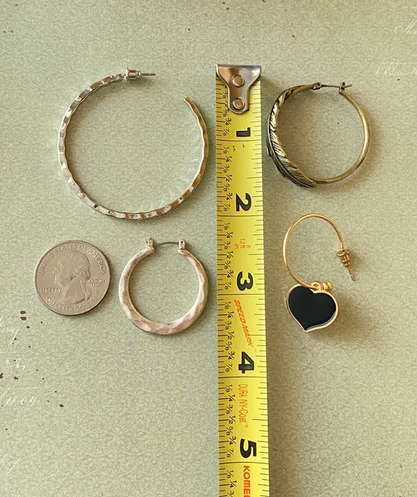 Boutique Hoop earrings set of 4🍂🖤 - Image 6
