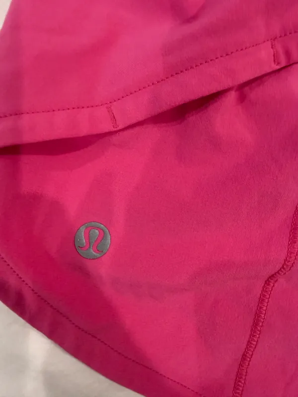 Lululemon Hotty Hot Shorts 2.5" High-Rise - Image 3