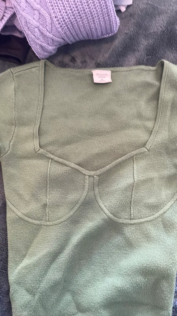 Abercrombie Green Top Long Sleeve - Image 5