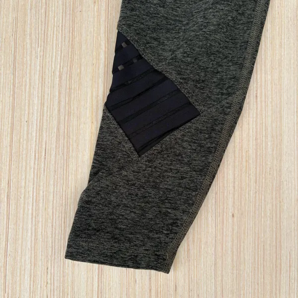 Beyond Yoga Spacedye Stacked & Sliced high waisted 7/8 leggings size S small - Image 7