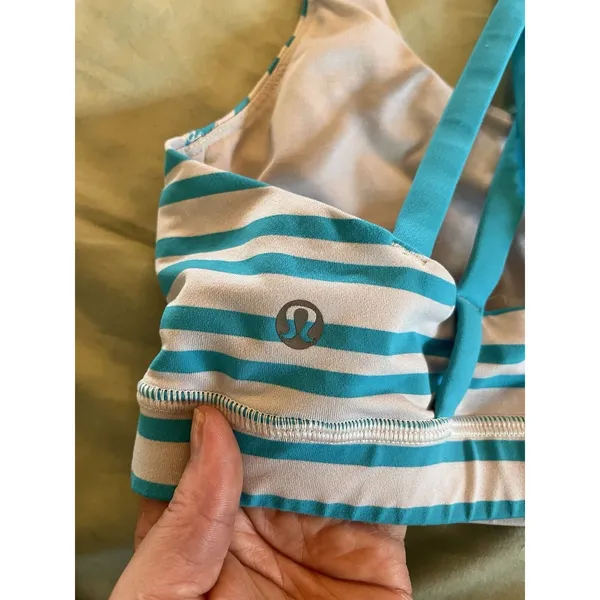 LULULEMON Energy Sports Bra WOMENS SZ 4 Spry Blue White Twin Stripe - Image 3
