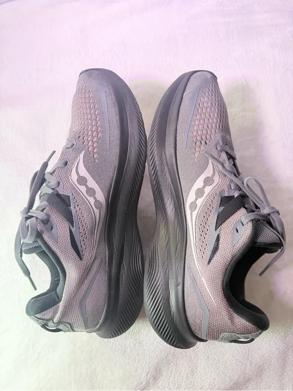 Saucony Women's Grey and Pink PWRRUN+ Running Shoe - Image 8
