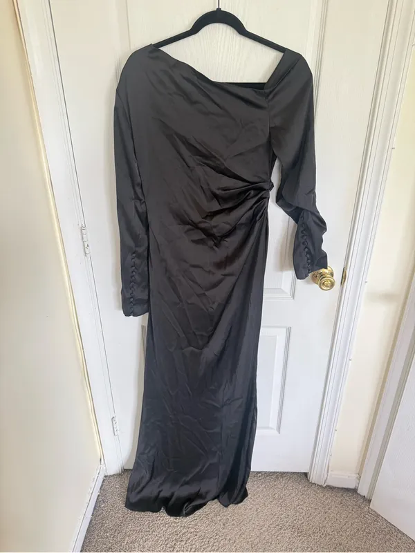 Meshki NEW Avery Elegant Black Long Sleeve Evening Dress - Image 7