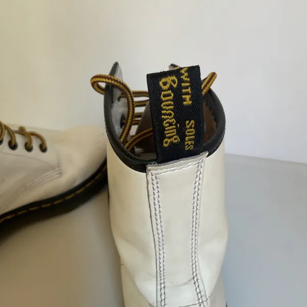 Dr. Martens 1460 White Leather 8-Eye Combat Boots Women’s US 7 UK 5 EU 38 - Image 7