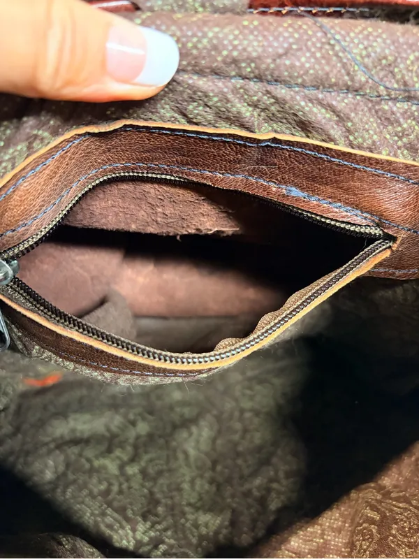 Vintage Vrai Cuir Leather‎ Tapestry Backpack - Boho Moroccan Handcrafted Bag - Image 4
