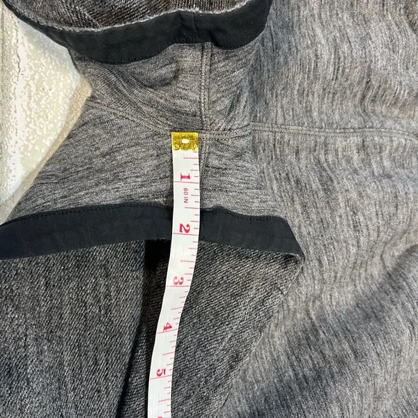 Lululemon Cool and Collected Women's Active Shorts Size 6 - Image 9