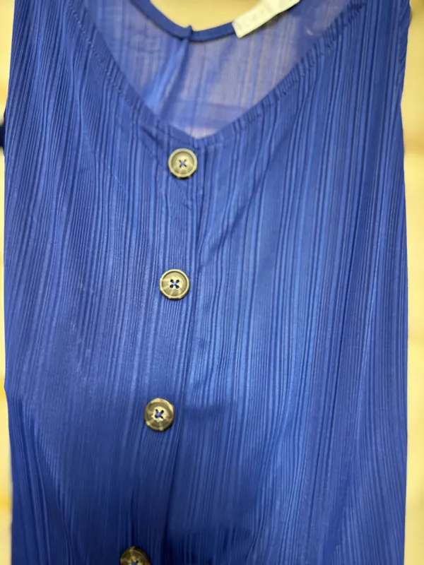 Boutique Blue button camo top - Image 4
