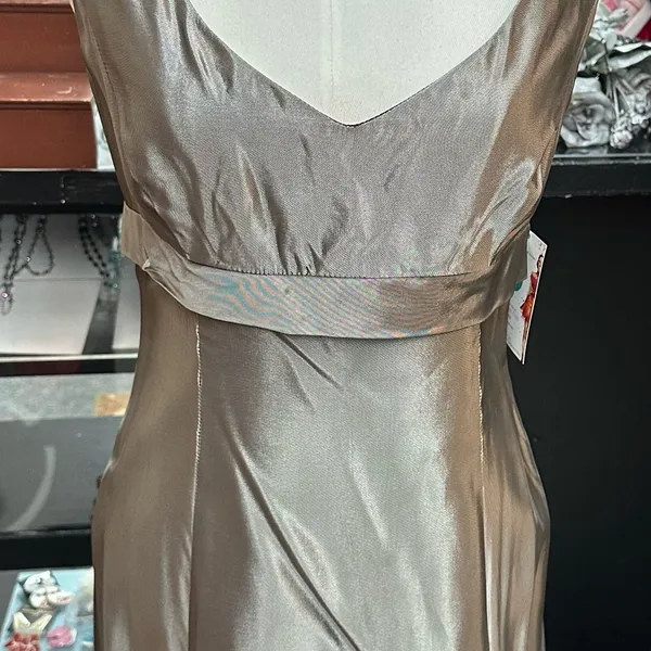 Vera Wang sz 10 gray long formal dress - Image 2