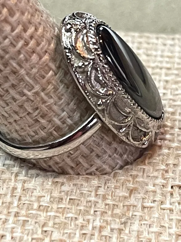 Vintage 60s Celebrity NY Oval Hematite Scalloped Filigree Statement Ring Adjusta - Image 3