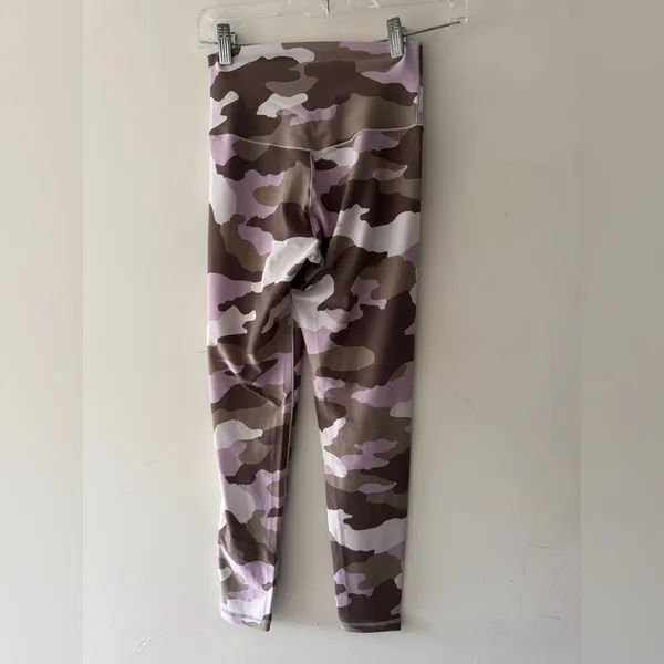 Aerie Real Me Buttery Soft Hi‎ Rise 7/8 Purple Camo Leggings - Image 4