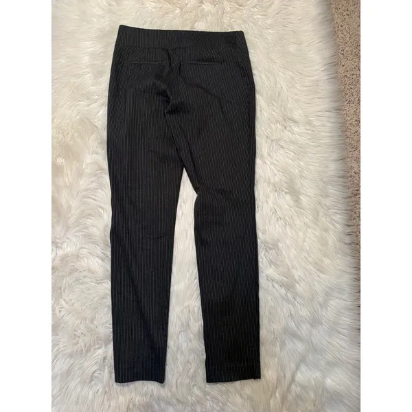Apt. 9 Women's Size 8 Pull On Pants Slim Leg Dark Gray Light Gray Pinstripes Mid - Image 4