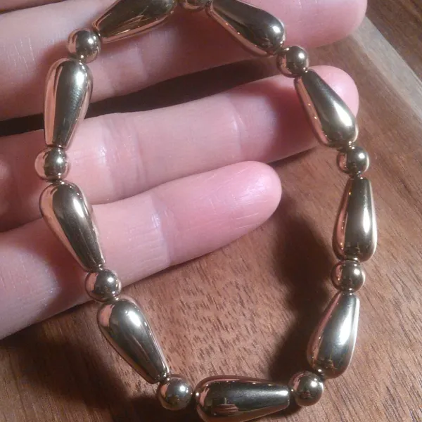 Golden Color Hematite Beaded Stretch Bracelet - Image 8
