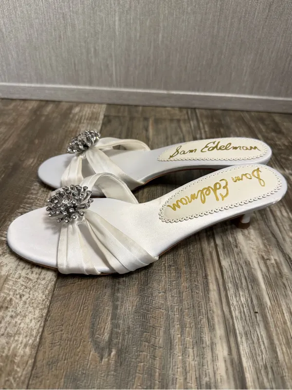 NWOB Sam Edelman White Satin Bridal Kitten Heel Slide with Crystal Brooch Size 6 - Image 15