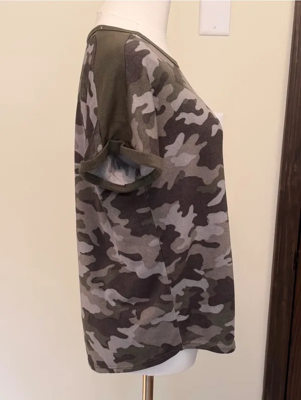 Lucky Brand loose fit rolled short sleeve camo top - Image 2