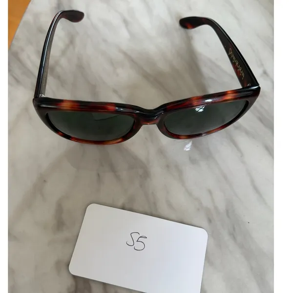 Vintage Donna Karan Brown Tortoiseshell Oversize Sunglasses - Image 7