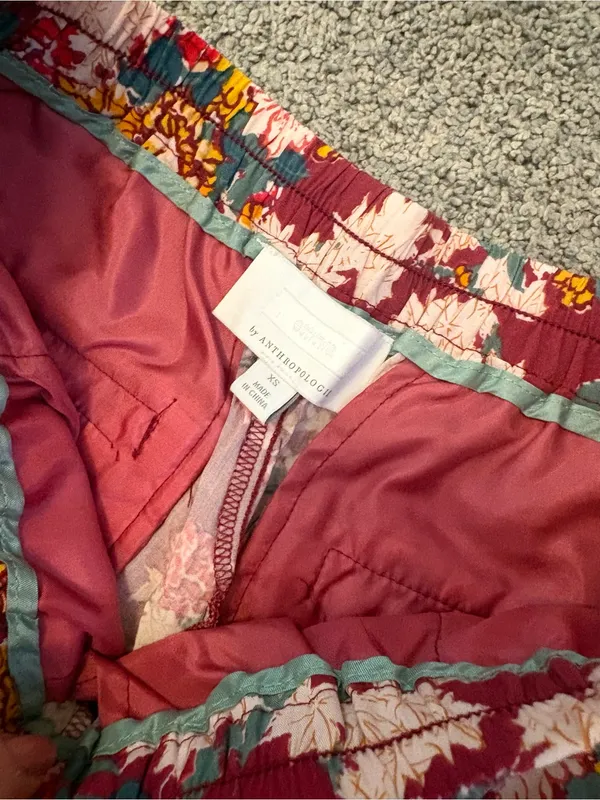 Anthropologie Maroon Floral Ankle Pants with Side Track Pant Stripe and Pockets - Image 3