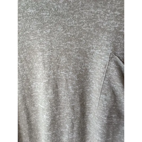 Philosophy L OverSized Feel Olive Top - Image 4