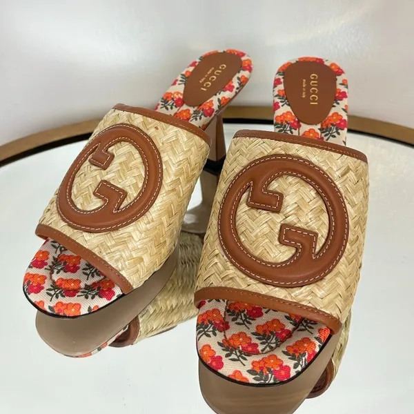 GUCCI Mabel Leather-trimmed Raffia Mules in Beige Size 8.5US / 38.5EU - Image 4