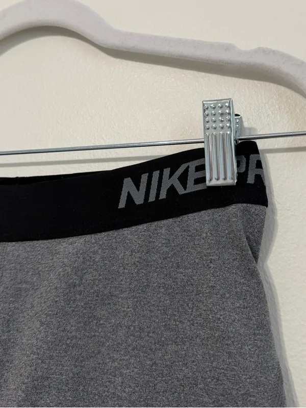 Nike Pro Shorts Size Medium Womens Gray - Image 2
