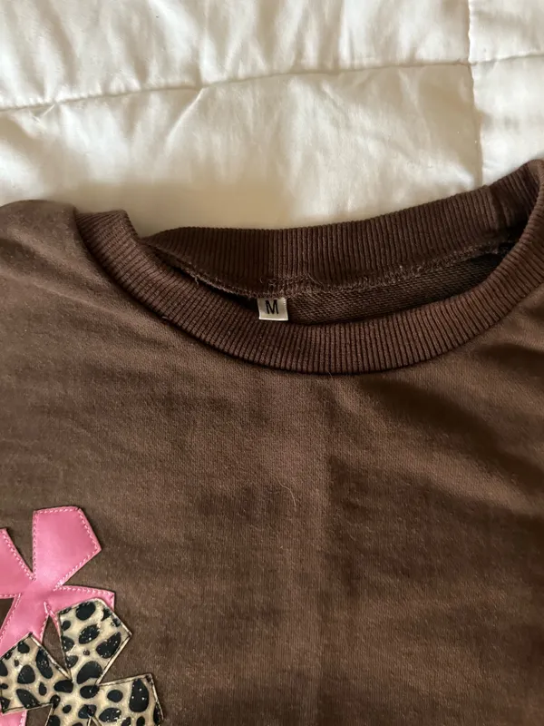 brown crewneck Size M - Image 2