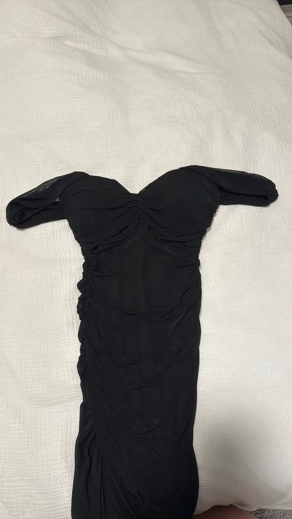 Bodycon Windsor Midi Black Dress - Image 3