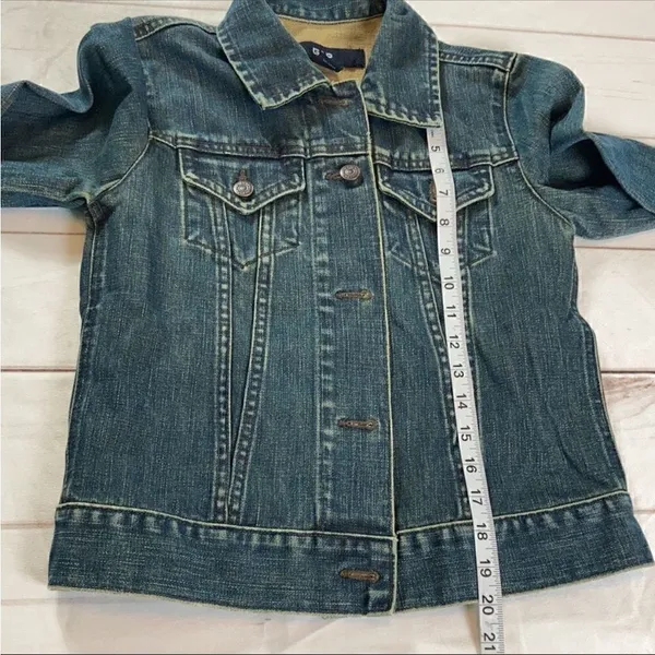 Gap Classic Denim Jean Jacket - Image 10