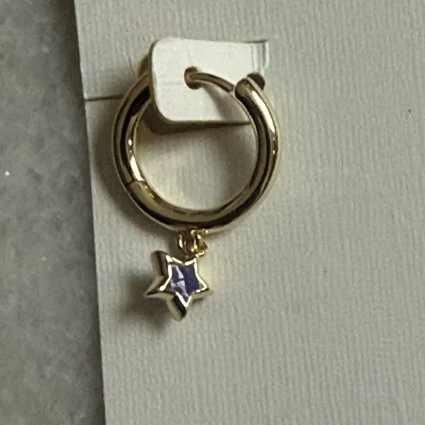 Kendra Scott Kayla Huggies Hoop Earrings with Purple Star Charms New - Image 3