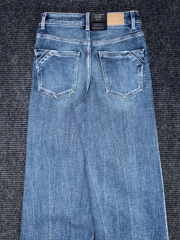 Buckle Black NWT Fit 35 Wide Leg Stretch Cuffed Jeans 26x32 High Rise BBW1388R - Image 4