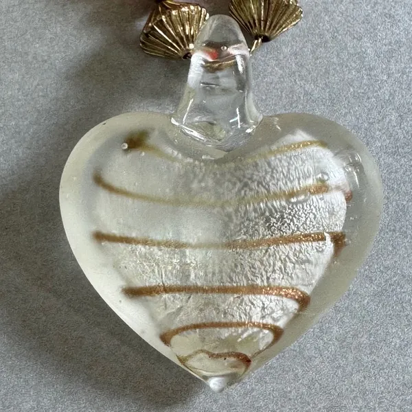 Artisan Glass‎ Heart Pendant Necklace Red Beaded Gold Tone Swirl Romantic Boho - Image 4