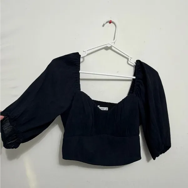 Abercrombie & Fitch women’s Size S Black Puff Sleeve Crop Top Cottagecore(A440)✨ - Image 3