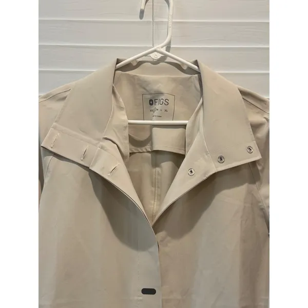 FIGS Off-Duty Lab Coat Women Small Beige Water Rain Resistant Stretch W19OW1001 - Image 4