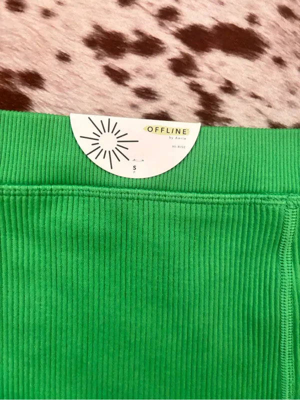 Aerie offline Green Ribbed Women's Shorts with White Trim NWT‎ - Image 3