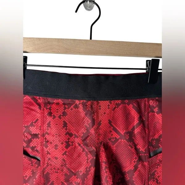 Lululemon What The Sport Shorts 4 Ziggy Snake Red Tide Cranberry‎ - Image 6