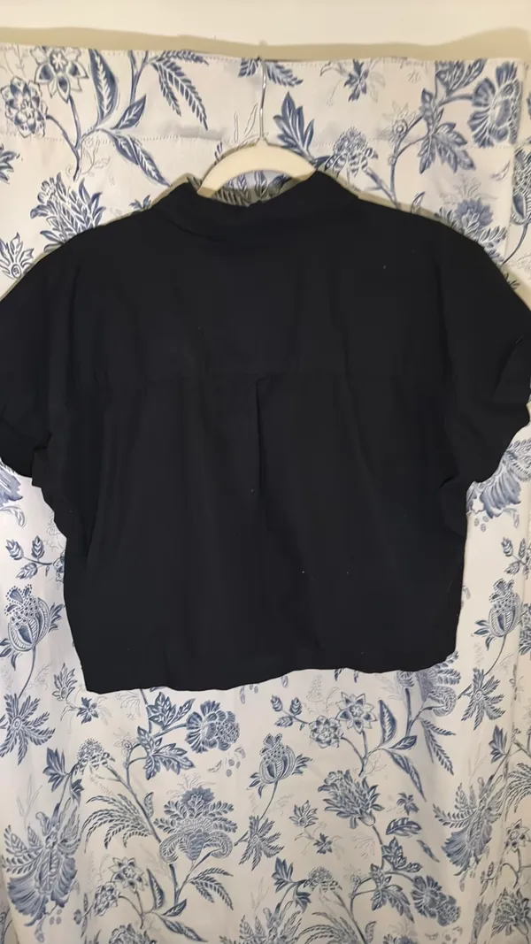 Future collective black crop top - Image 2