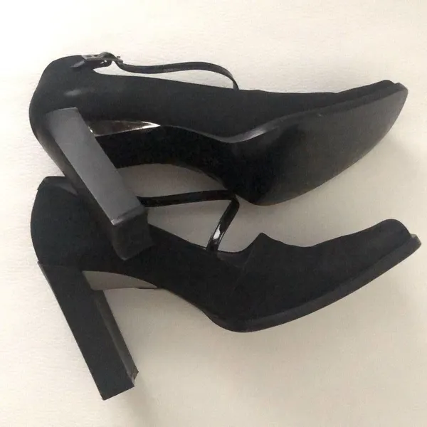 🔥 Square Toe Pump w/Strap Black Size 7 - Image 9