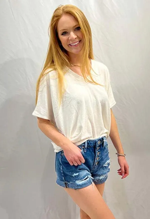 Boutique NWT Charlotte Avery White Short Sleeve Oversized Tshirt - Image 10