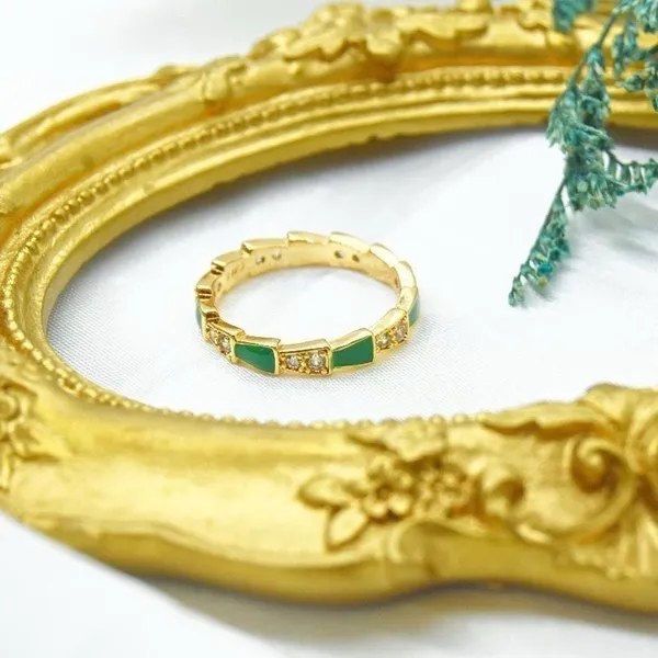 Gold Snake Scale Ring Green - Image 2